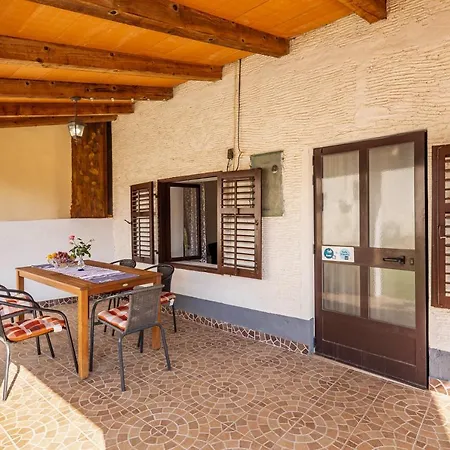 Lovely House Luiza - Happy *