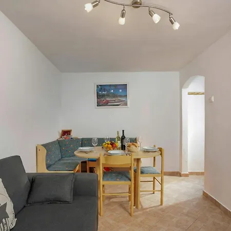 Lovely House Luiza - Happy Nyaraló Tar-Vabriga
